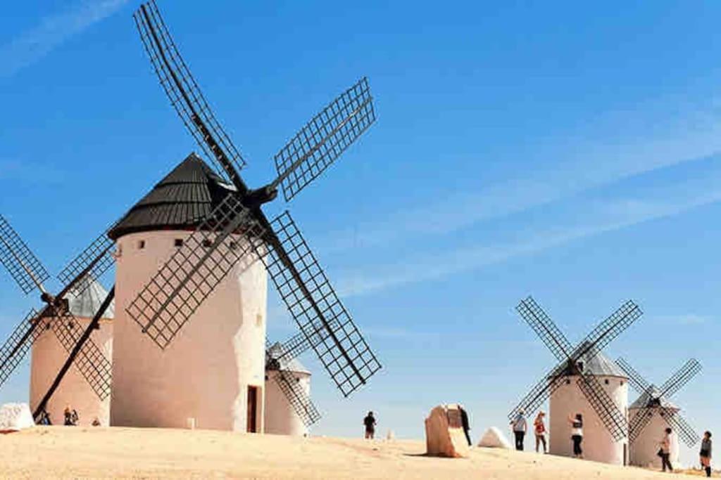 Apto. Singular En La Mancha Banco De Inversiones Argamasilla De Alba Luaran gambar